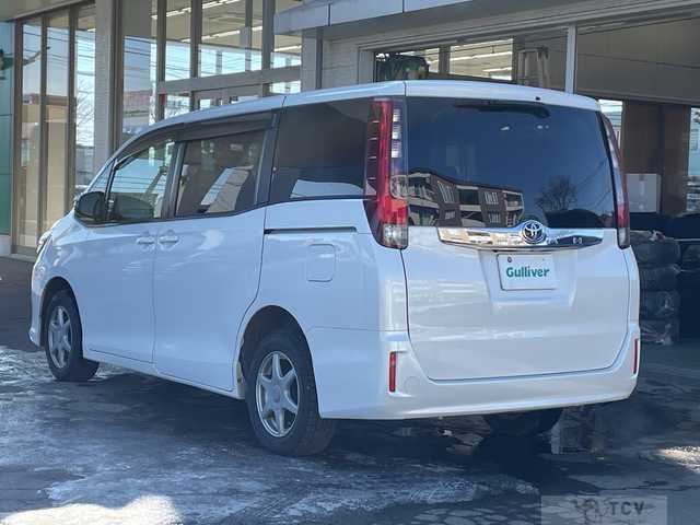 2015 Toyota Noah