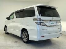 2014 Toyota Vellfire