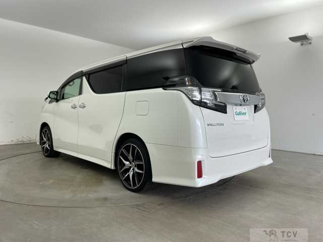 2015 Toyota Vellfire