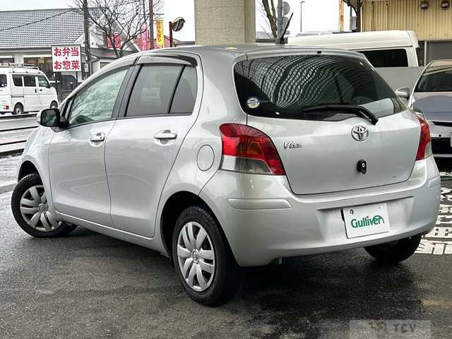2010 Toyota Vitz