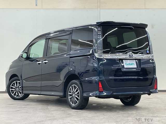 2015 Toyota Voxy