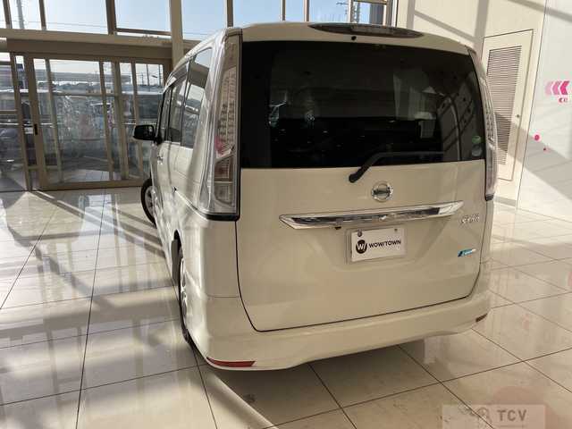 2013 Nissan Serena