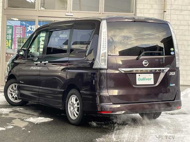 2013 Nissan Serena