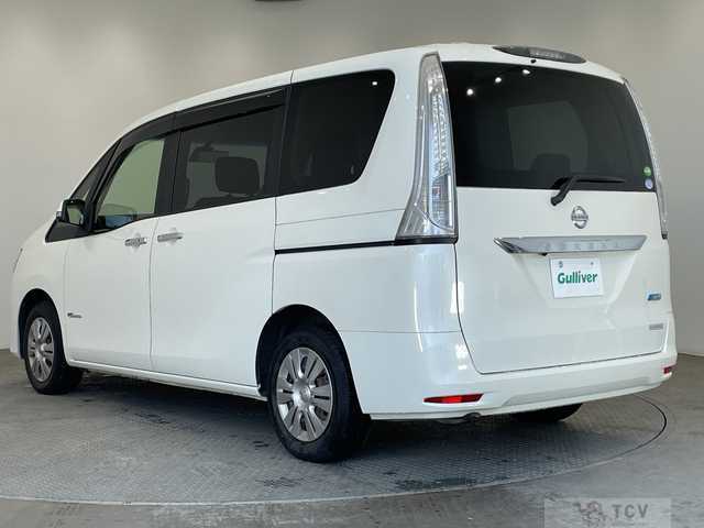 2015 Nissan Serena