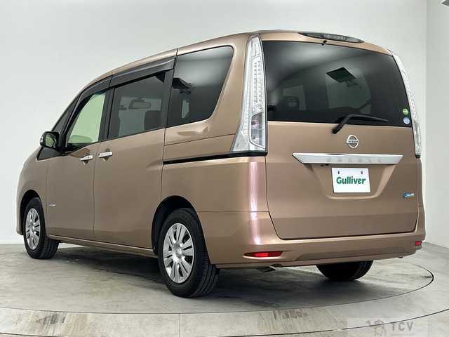 2015 Nissan Serena