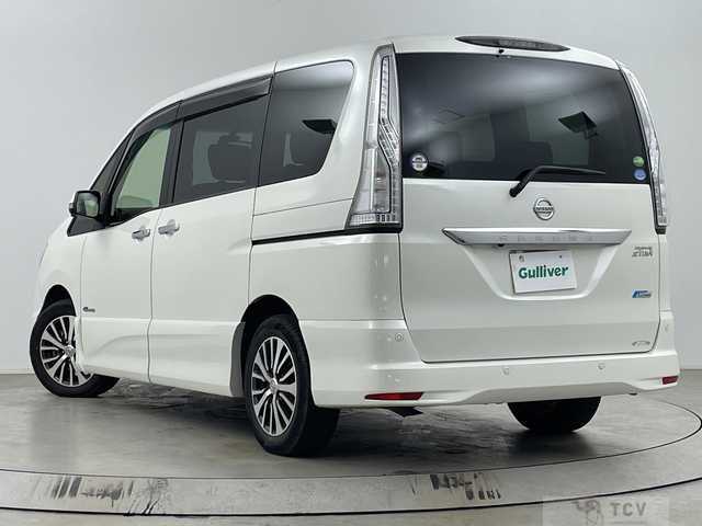 2015 Nissan Serena