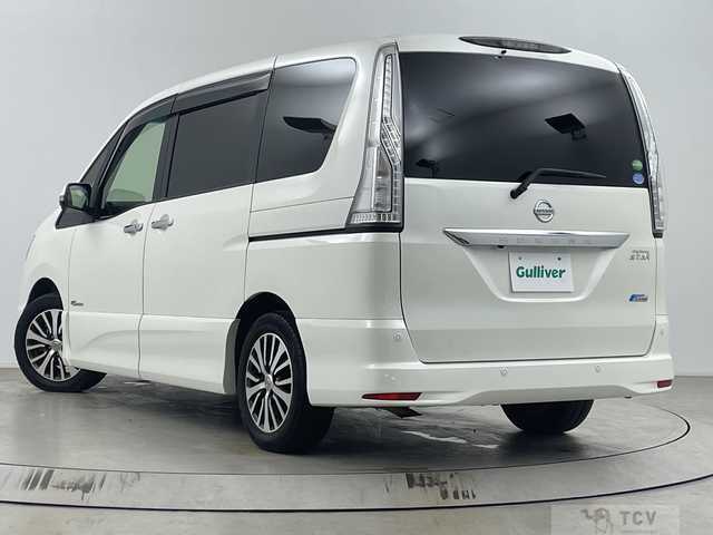 2015 Nissan Serena