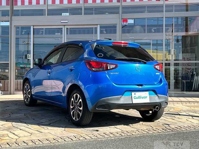 2014 Mazda Demio