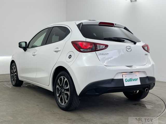 2015 Mazda Demio
