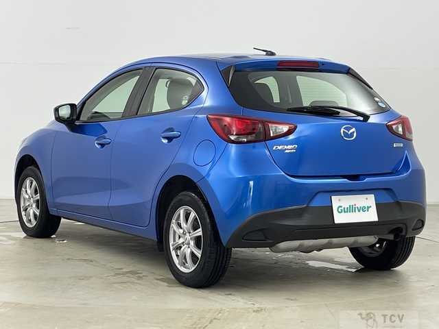 2015 Mazda Demio