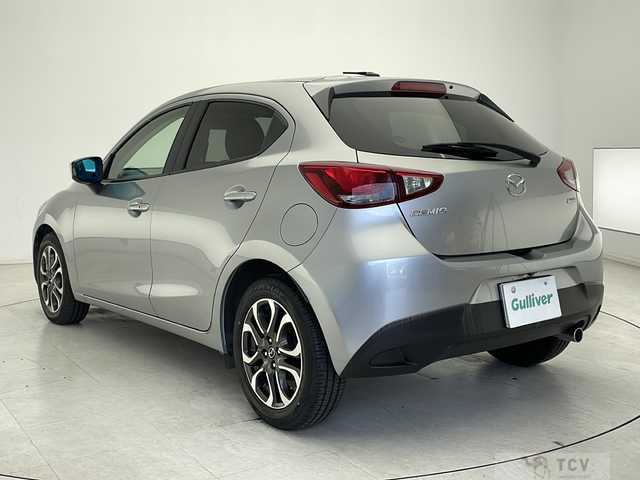 2015 Mazda Demio