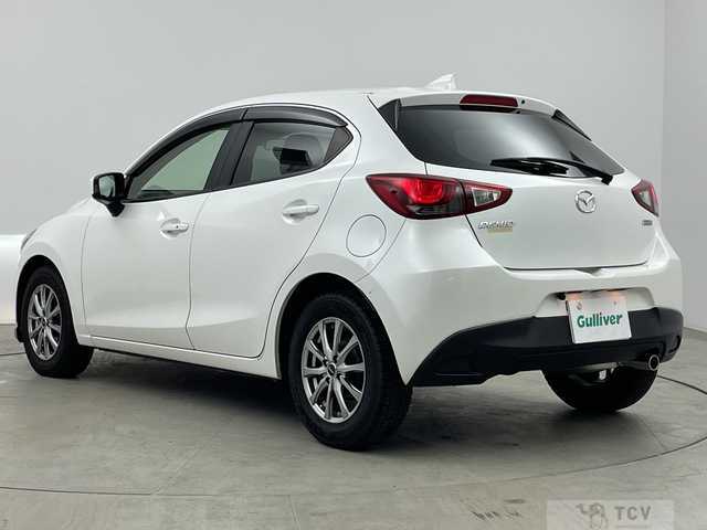 2015 Mazda Demio