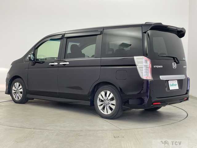 2013 Honda Step WGN