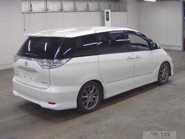 2011 Toyota Estima