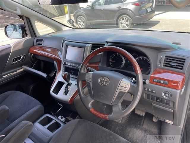2010 Toyota Vellfire