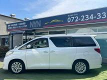 2013 Toyota Alphard