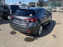 2016 Mazda Axela Sport