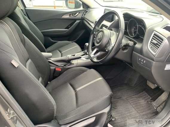 2016 Mazda Axela Sport