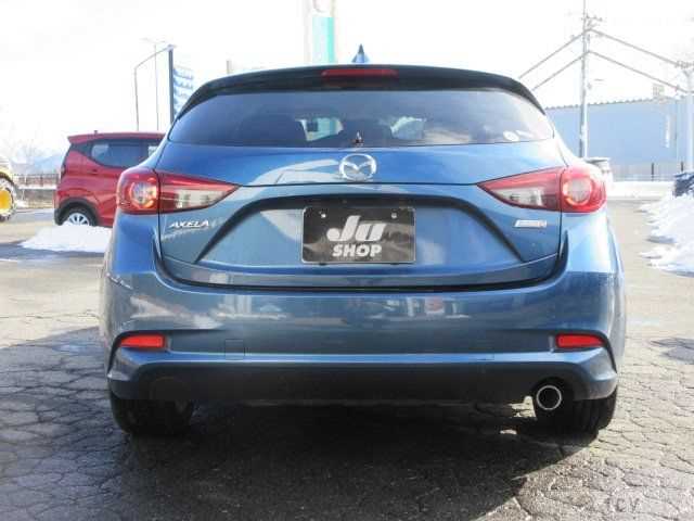 2017 Mazda Axela Sport