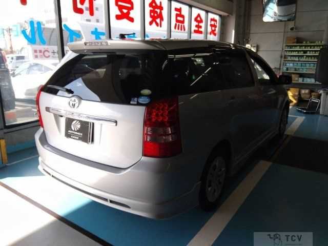 2004 Toyota Wish