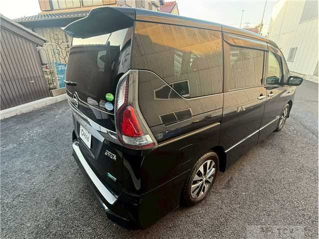 2017 Nissan Serena
