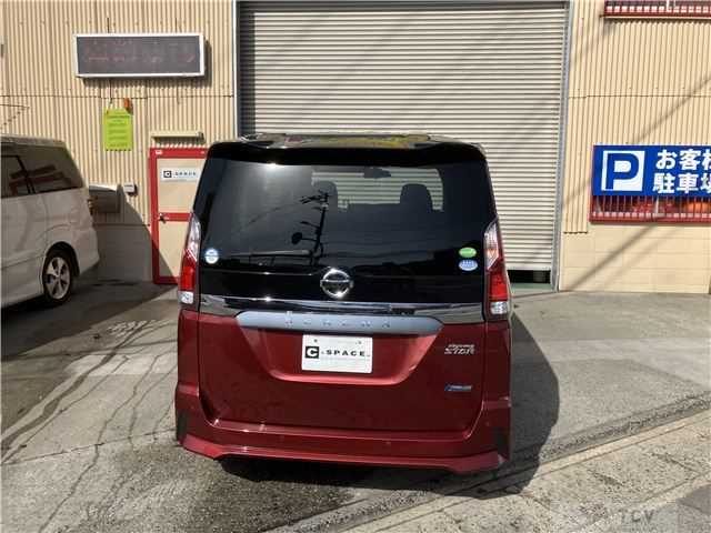 2017 Nissan Serena