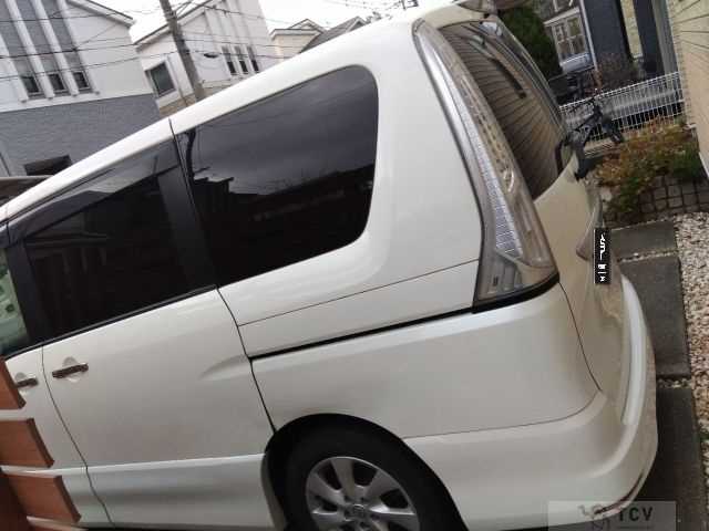 2013 Nissan Serena