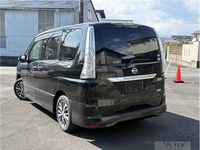 2015 Nissan Serena