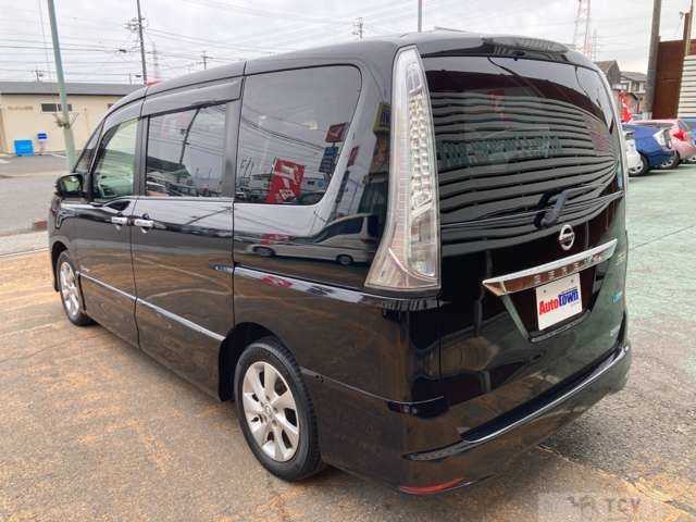 2013 Nissan Serena