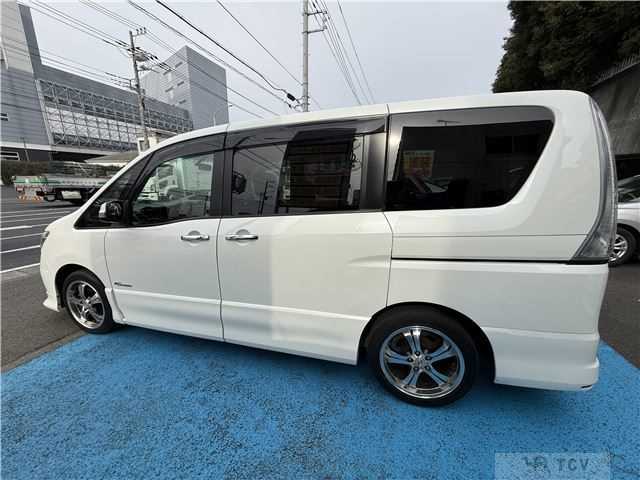 2013 Nissan Serena