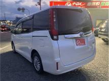 2015 Toyota Noah