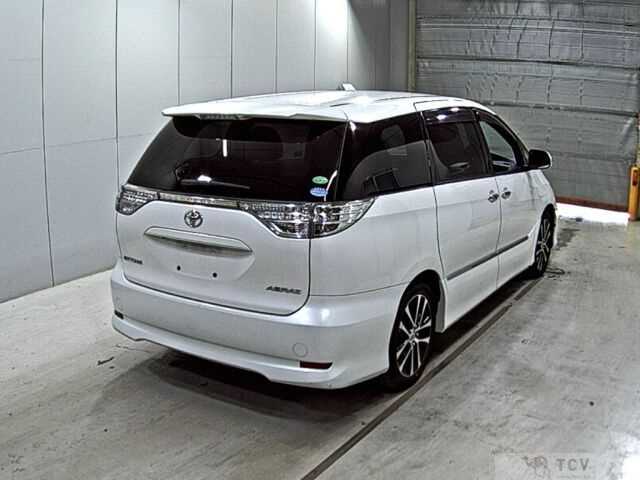 2013 Toyota Estima