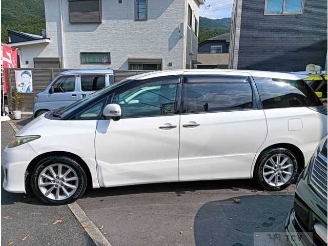 2010 Toyota Estima