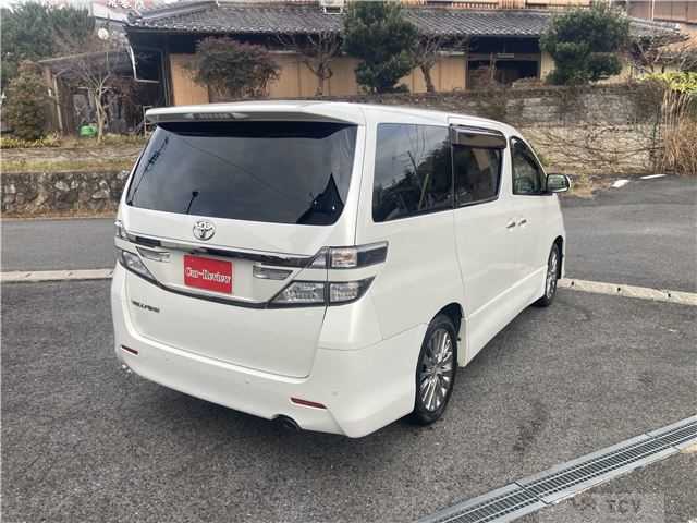 2013 Toyota Vellfire