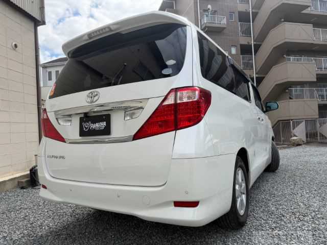 2010 Toyota Alphard