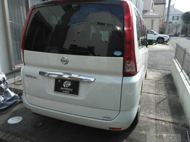2010 Nissan Serena