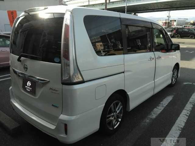 2011 Nissan Serena