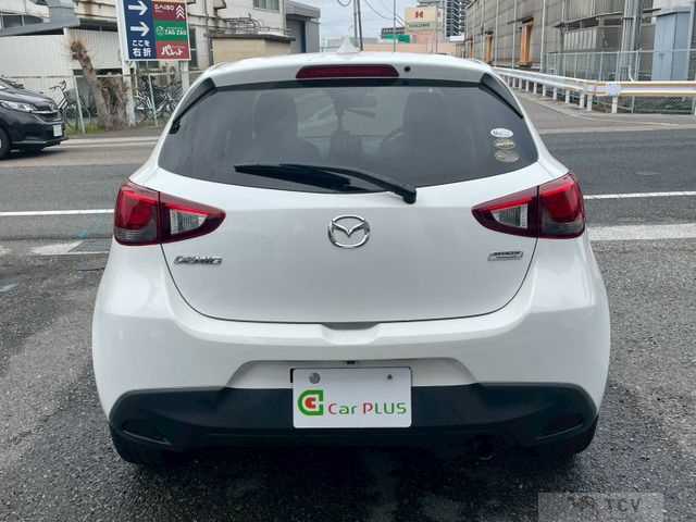 2017 Mazda Demio