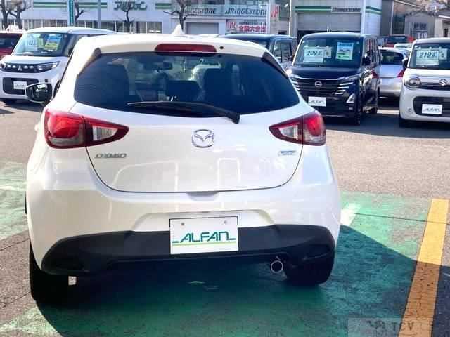 2017 Mazda Demio