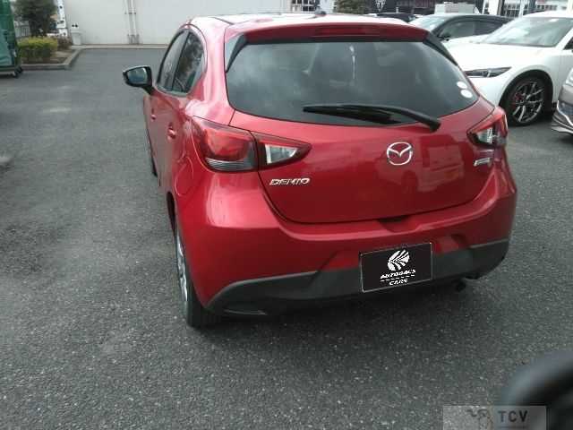 2016 Mazda Demio