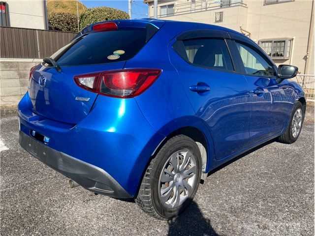 2015 Mazda Demio