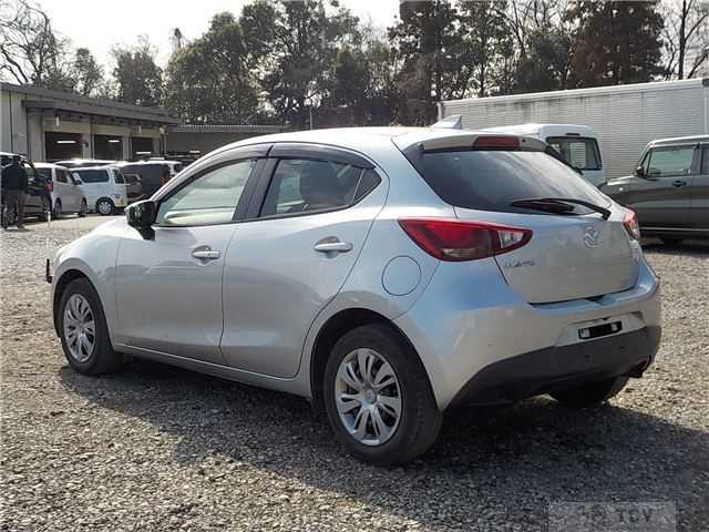 2017 Mazda Demio