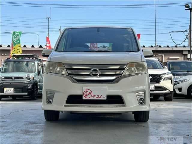 2011 Nissan Serena