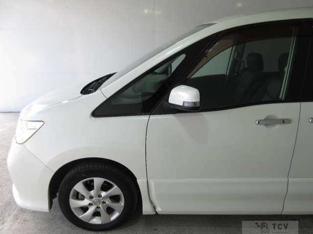 2011 Nissan Serena