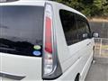 2011 Nissan Serena