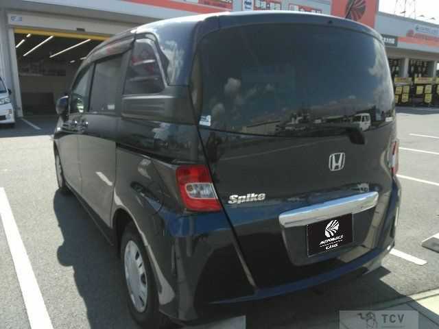 2011 Honda Freed Spike