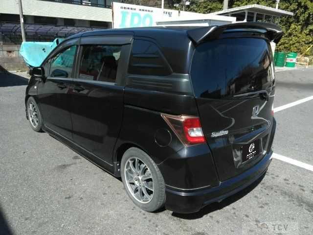 2011 Honda Freed Spike