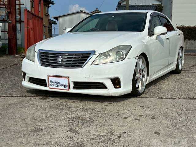 2010 Toyota Crown Royal Series