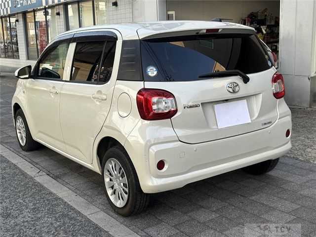 2016 Toyota Passo