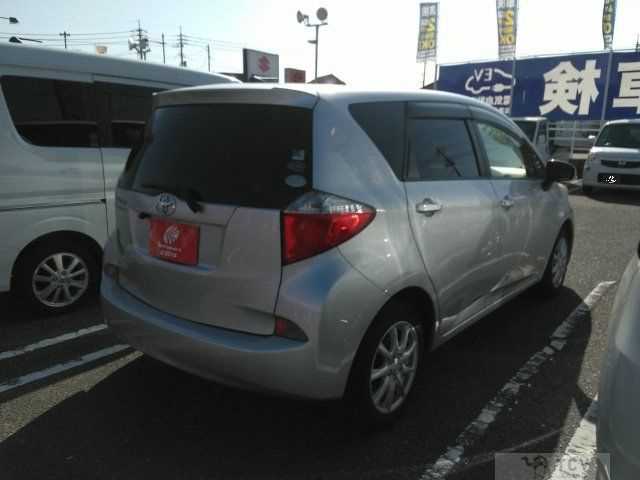 2012 Toyota Ractis